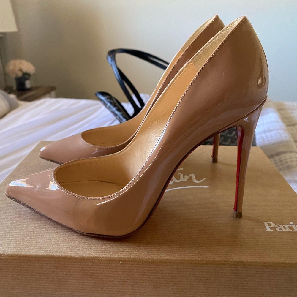 Christian Louboutin patent nude pigalle